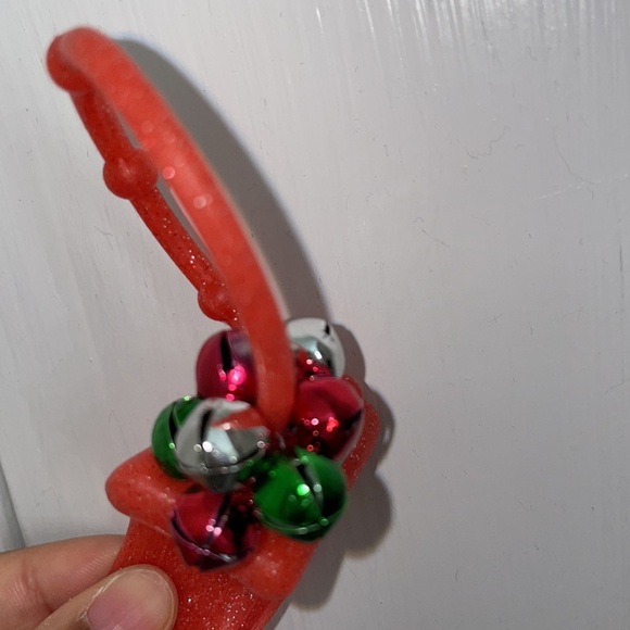 Bath and Body Works holiday Christmas sanitizer holder keychain jingle bells - Picture 2 of 3